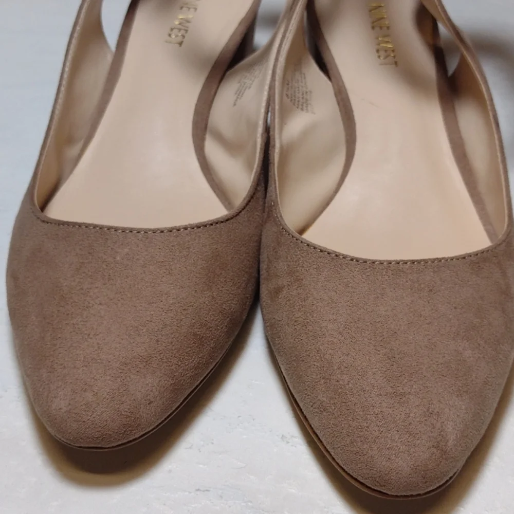 Nine West faux suede shoes size 8 1/2